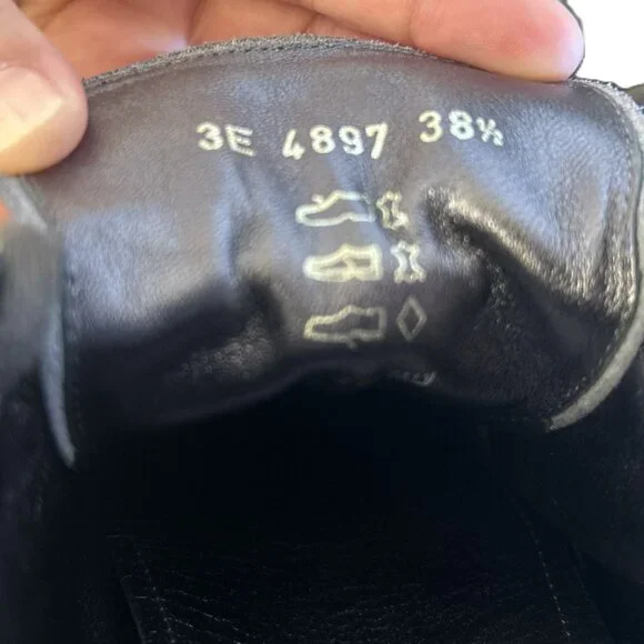 Authentic Prada Women Silver and Gray Leather Sneaker EU 38.5 Made in Italy - Picture 6 of 10